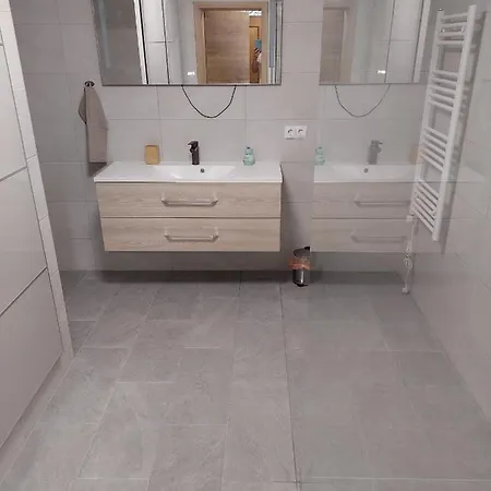 Stony Sea Apartment